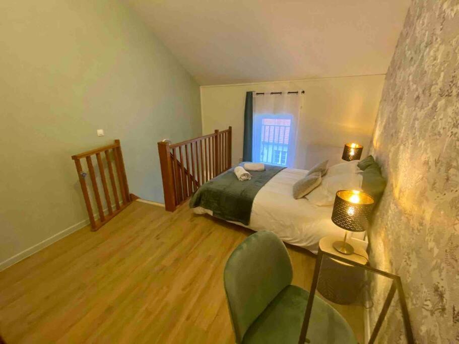 Le T2 Du Theatre Apartment Meaux Exterior photo